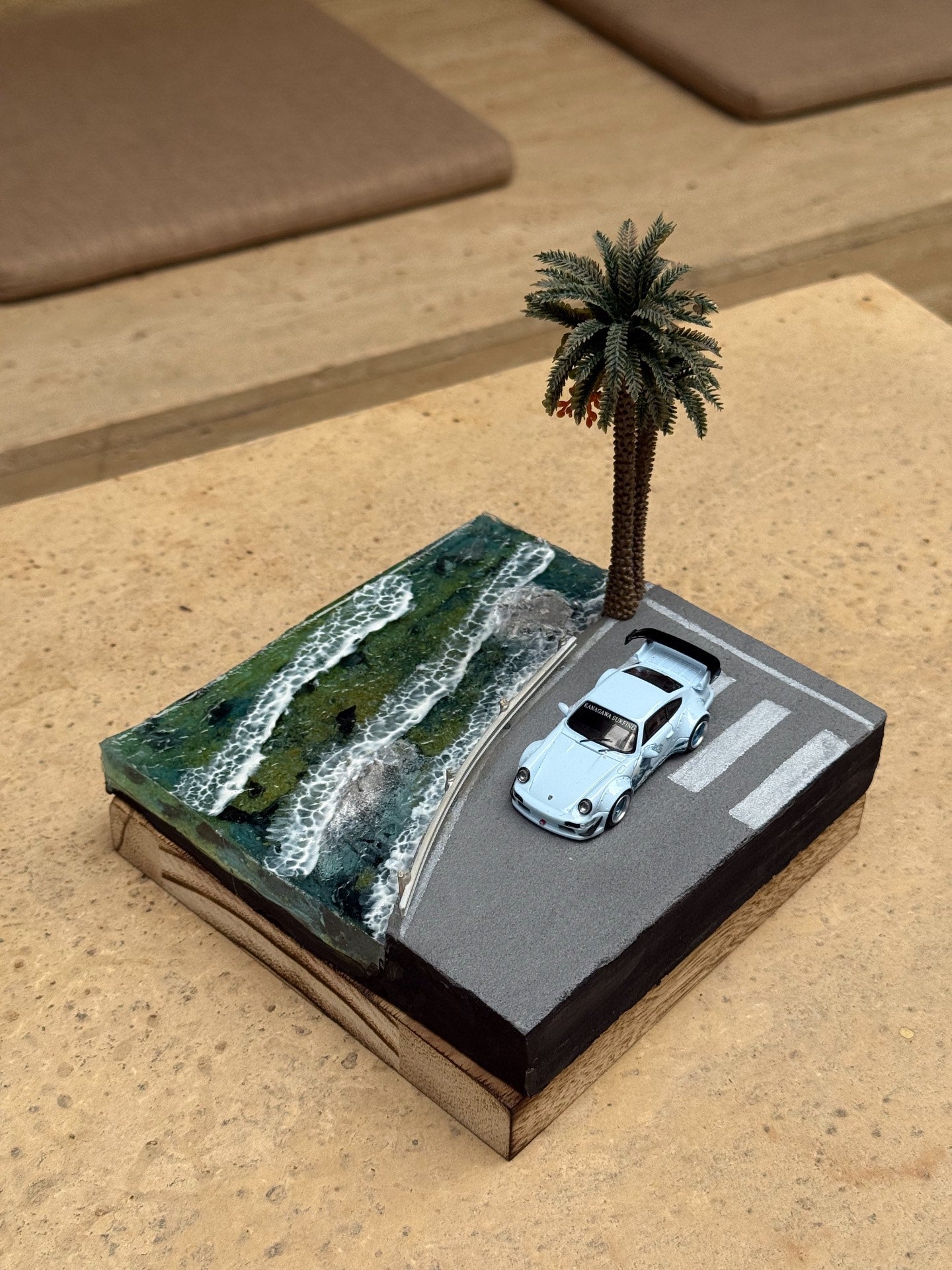 1:64 Scale Coastal Highway Diorama, Handmade Resin Ocean Wave Diecast Car Display Base