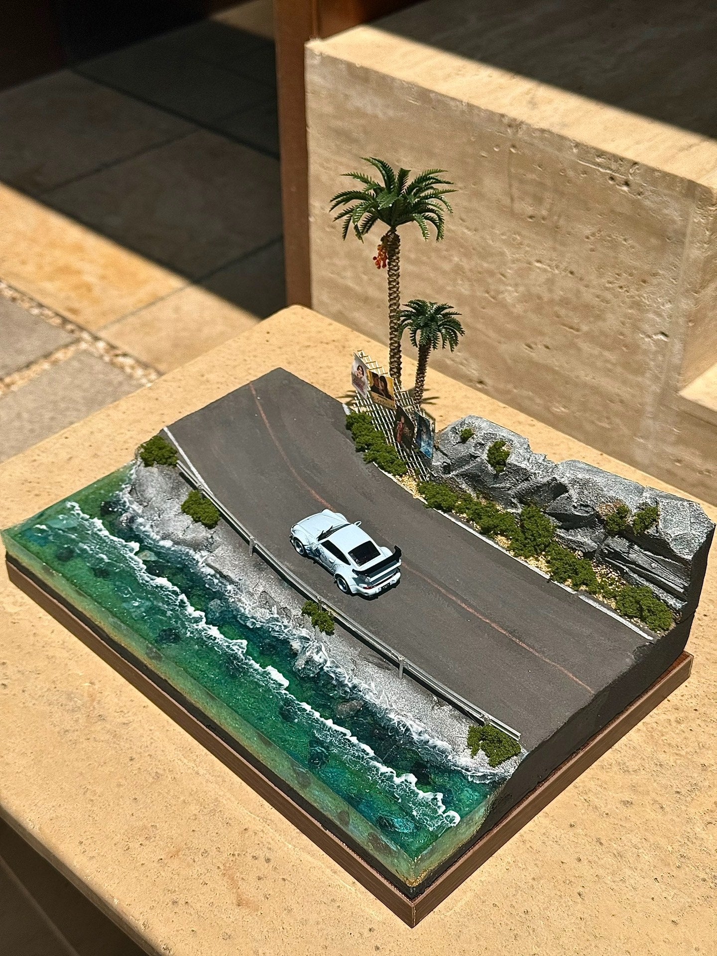 1:64 Scale Coastal Highway Diorama, Handmade Miniature Beach Road Scene for Diecast Car Display Base